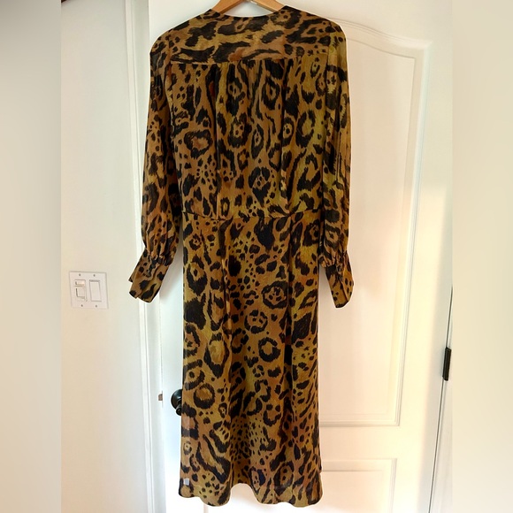 Leopard Print Georgette Dress. - Picture 2 of 4